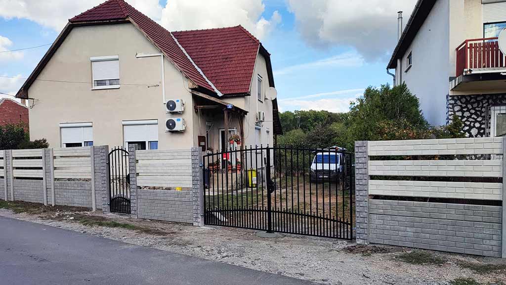  A10/7 Betónový plot  Betónový plot , Betónové ploty